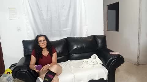 taniamilf69 online show from 5, 12, 2025