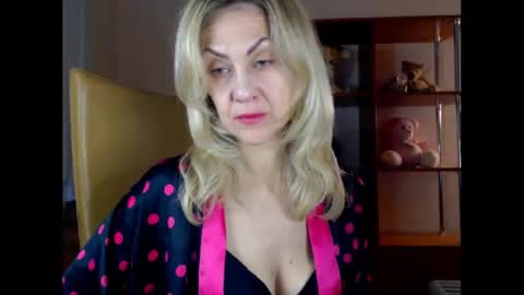 Snapshot of tanya6547 chatting on 1, 2, 2025 tanya online show from 1, 2, 2025