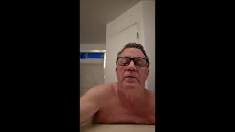 Snapshot of tapper1211 chatting on 1, 6, 2026 tapper1211 online show from 1, 6, 2026