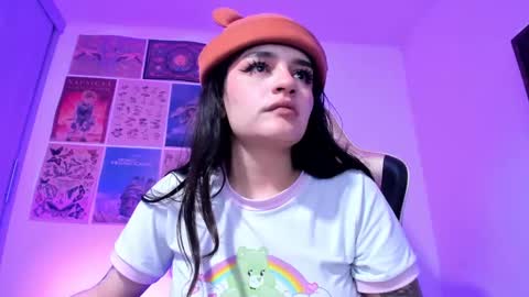 Snapshot of tara_hs chatting on 3, 1, 2025 online show from 3, 1, 2025