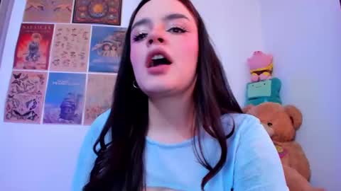 Snapshot of tara_hs chatting on 20, 2, 2025 online show from 20, 2, 2025