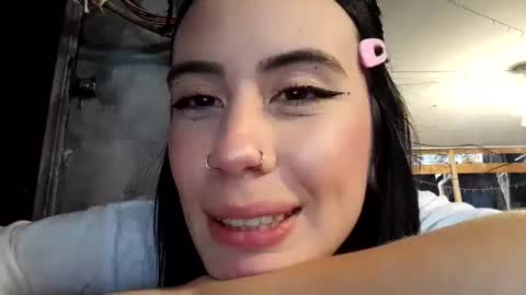 Snapshot of tara_joi chatting on 5, 12, 2024 Tara online show from 5, 12, 2024