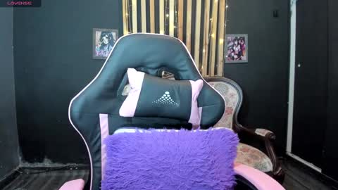 Snapshot of tara_joi chatting on 10, 1, 2025 Tara online show from 10, 1, 2025