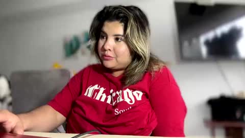 Dani independent model  online show from 6, 1, 2025