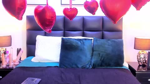 Snapshot of taracarsonn chatting on 11, 2, 2025 taracarsonn online show from 11, 2, 2025