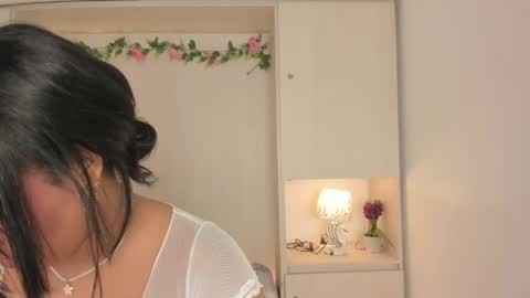  T A R A  online show from 16, 4, 2026