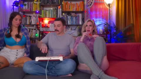 Snapshot of task_manager chatting on 1, 3, 2026 Vivian Clark online show from 1, 3, 2026