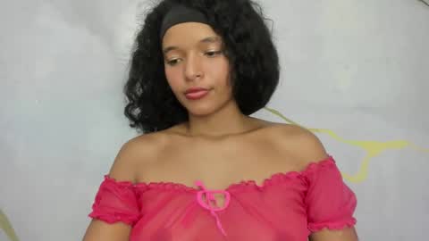 Snapshot of tasty_desires chatting on 18, 2, 2025 TATIS online show from 18, 2, 2025