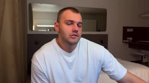 My shows 2100500 UTC3 online show from 16, 9, 2025