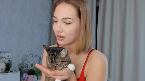 Snapshot of tate_angel chatting on 13, 9, 2025 Tate online show from 13, 9, 2025