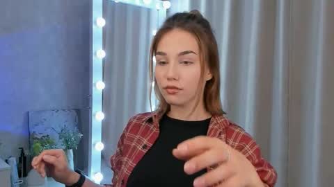 Snapshot of tate_angel chatting on 14, 9, 2025 Tate online show from 14, 9, 2025