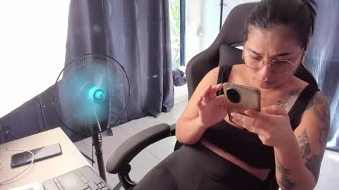 Snapshot of tati_jones chatting on 24, 10, 2025 Tatiana online show from 24, 10, 2025