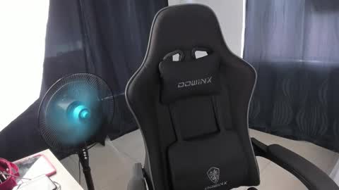 Snapshot of tati_jones chatting on 4, 11, 2025 Tatiana online show from 4, 11, 2025