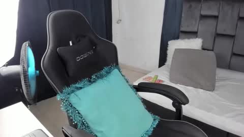 Snapshot of tati_jones chatting on 21, 11, 2025 Tatiana online show from 21, 11, 2025