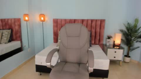 Tati Saldarriaga online show from 5, 2, 2026