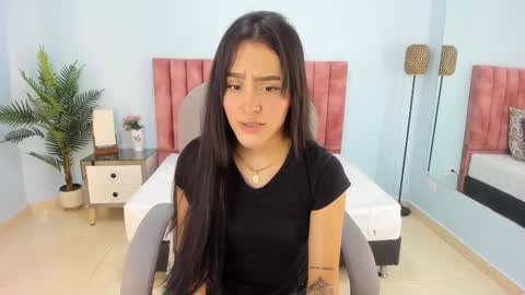 Tati Saldarriaga online show from 16, 2, 2026