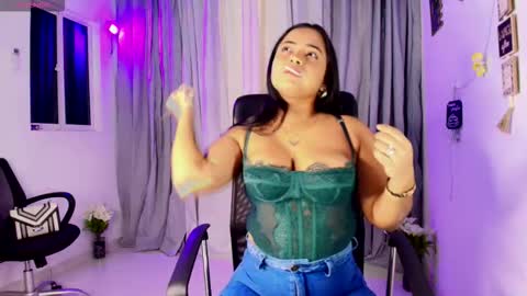 Snapshot of tatiana1004 chatting on 7, 10, 2025 tatiana1004 online show from 7, 10, 2025