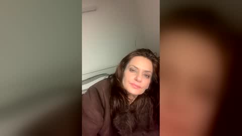 Snapshot of tatiana_4u chatting on 6, 3, 2026 Apple Jucy online show from 6, 3, 2026