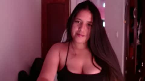 Snapshot of tatianaez22 chatting on 27, 4, 2026 tatianaez22 online show from 27, 4, 2026