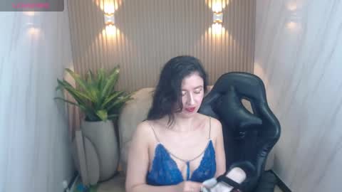 Snapshot of tatiscelis_tf chatting on 6, 5, 2026 TATIS online show from 6, 5, 2026