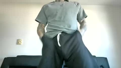 Snapshot of tatteddaddy9000 chatting on 28, 10, 2025 D-Man online show from 28, 10, 2025