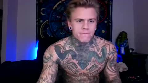 Snapshot of tatteddaddy9000 chatting on 24, 11, 2025 D-Man online show from 24, 11, 2025