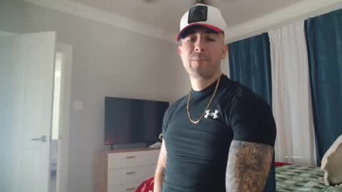 tattedlatino1 online show from 16, 12, 2024