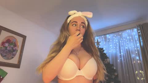 Snapshot of tatti_1 chatting on 26, 12, 2024 Tata online show from 26, 12, 2024