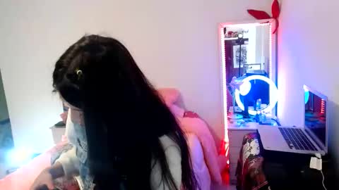 Snapshot of tatto_smoke_couple chatting on 8, 2, 2026 tatto_smoke_couple online show from 8, 2, 2026