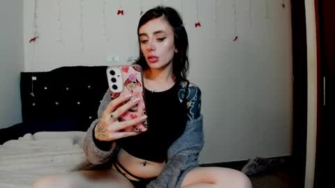 Snapshot of tattoed_bunny9 chatting on 28, 4, 2026 Rose Marie online show from 28, 4, 2026