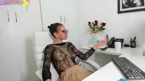 tattoedlexi_ online show from 7, 7, 2026