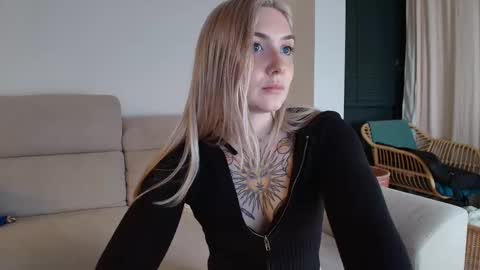 tattoobbgirl online show from 31, 1, 2026