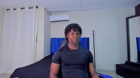 Snapshot of tau_montes chatting on 26, 2, 2026 tau_montes online show from 26, 2, 2026