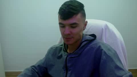 Snapshot of taurus4k chatting on 5, 12, 2024 taurus4k online show from 5, 12, 2024