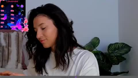 TayaKayan online show from 18, 12, 2024