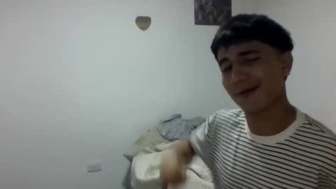 Snapshot of taylor1520 chatting on 10, 11, 2025 taylor1520 online show from 10, 11, 2025