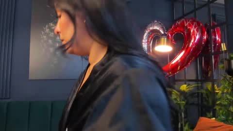 Taylor Bennet online show from 27, 2, 2025