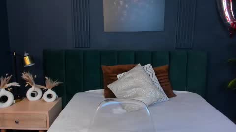 Taylor Bennet online show from 3, 3, 2025