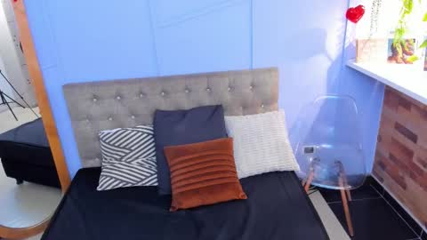 Taylor Bennet online show from 23, 10, 2025