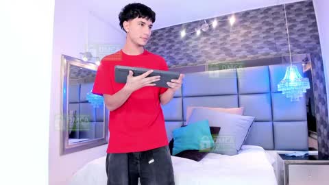 Snapshot of taylor_brooks_ chatting on 1, 5, 2026 taylor_brooks_ online show from 1, 5, 2026