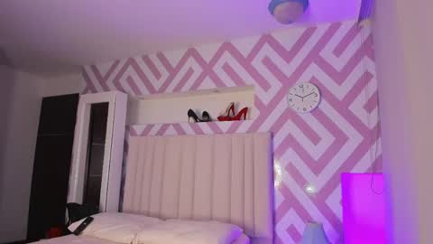 Snapshot of tayrasiny chatting on 6, 5, 2026 Tayra horny for you online show from 6, 5, 2026