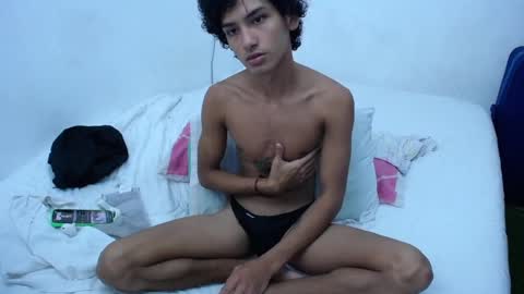 Snapshot of tayronx33 chatting on 13, 12, 2024 Tayron online show from 13, 12, 2024