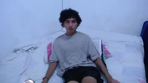 Snapshot of tayronx33 chatting on 14, 12, 2024 Tayron online show from 14, 12, 2024