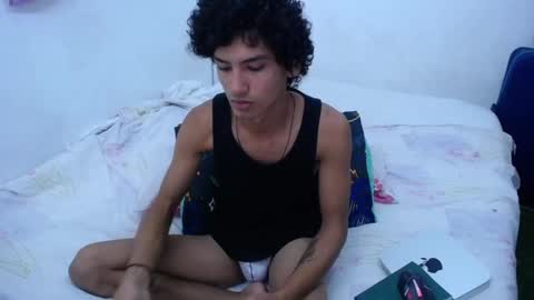 Snapshot of tayronx33 chatting on 15, 12, 2024 Tayron online show from 15, 12, 2024