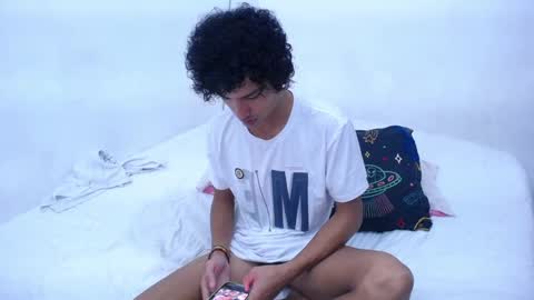 Snapshot of tayronx33 chatting on 23, 12, 2024 Tayron online show from 23, 12, 2024