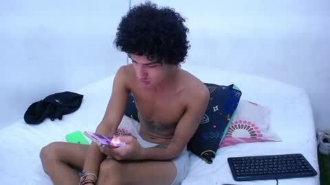 Snapshot of tayronx33 chatting on 23, 12, 2024 Tayron online show from 23, 12, 2024