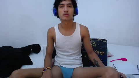 Snapshot of tayronx33 chatting on 27, 12, 2024 Tayron online show from 27, 12, 2024