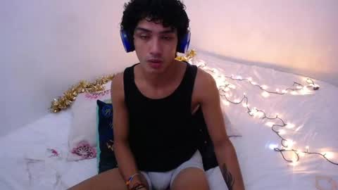 Snapshot of tayronx33 chatting on 28, 12, 2024 Tayron online show from 28, 12, 2024