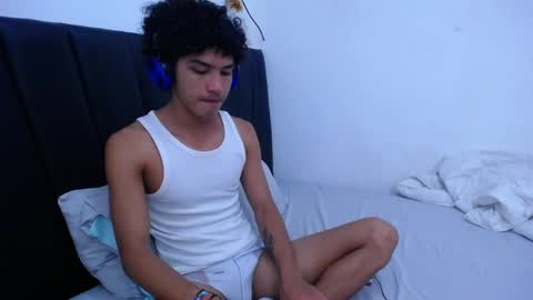 Snapshot of tayronx33 chatting on 26, 1, 2025 Tayron online show from 26, 1, 2025