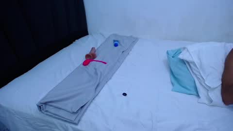 Snapshot of tayronx33 chatting on 27, 2, 2025 Tayron online show from 27, 2, 2025